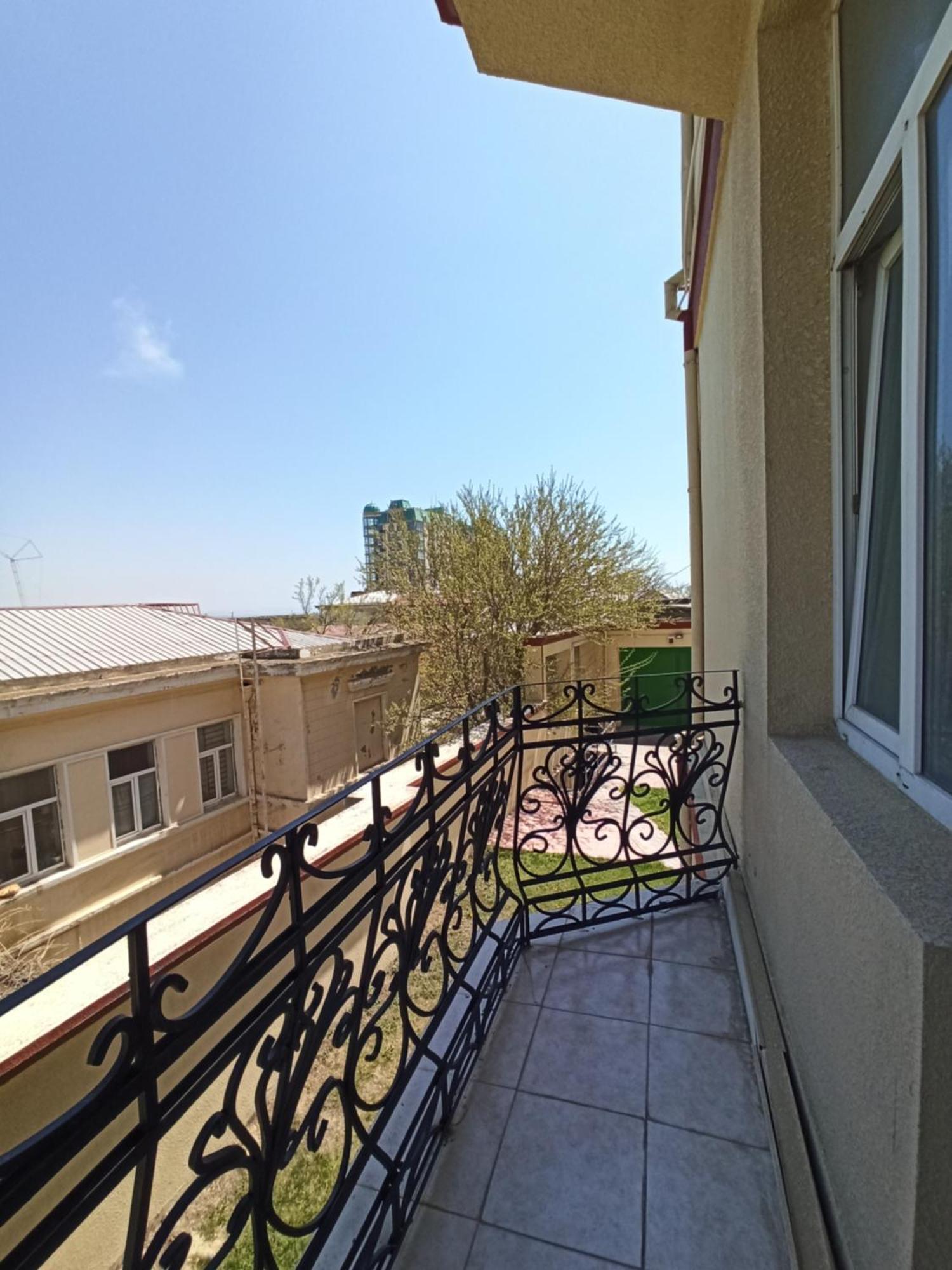 Red Roof Seaview Hotel บากู ภายนอก รูปภาพ
